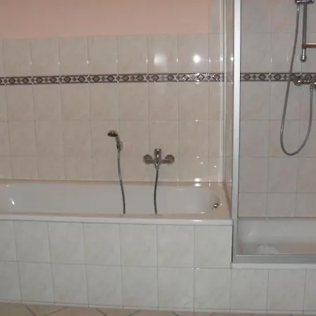 In Gruenderzeitvilla In Strandnaehe *